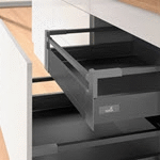 Internal pot-and-pan drawer 100 with railing, height 144 mm, Lengthwise railing